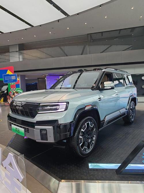 广州38比亚迪方程豹硬派越野的爆款，英菲尼迪35周年与你共成长